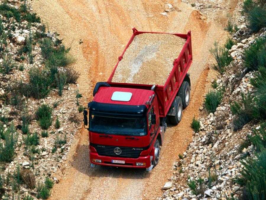  Mercedes-Benz Actros 3340 1997 года  (фото 20 из 26)